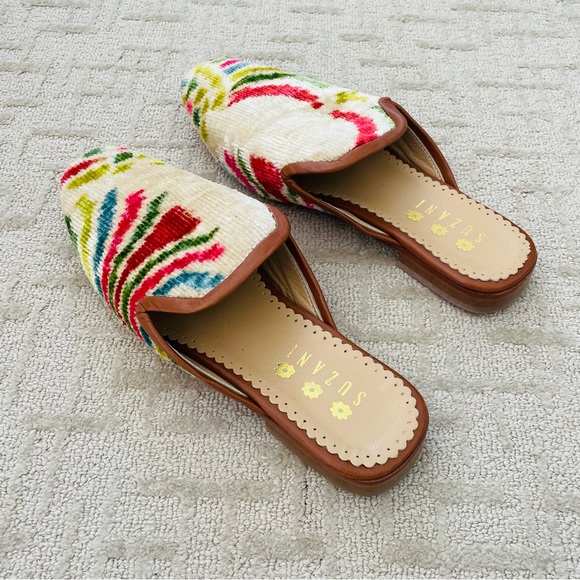 Suzani Multicolor Velvet Mule Loafer - Picture 4 of 11